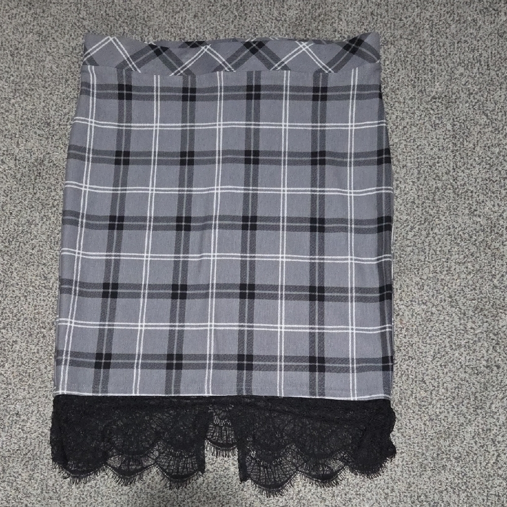 Torrid Plaid Gray Skirt with Lace Trim